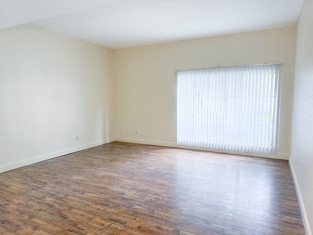 10440 High Hollows Drive 146, Dallas, TX 75230