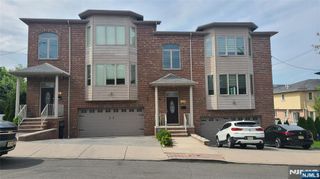 42 8th Street B, Fairview, NJ 07022