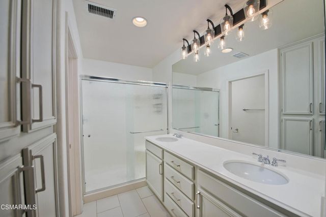 2040 Freesia Avenue, Simi Valley, CA 93063