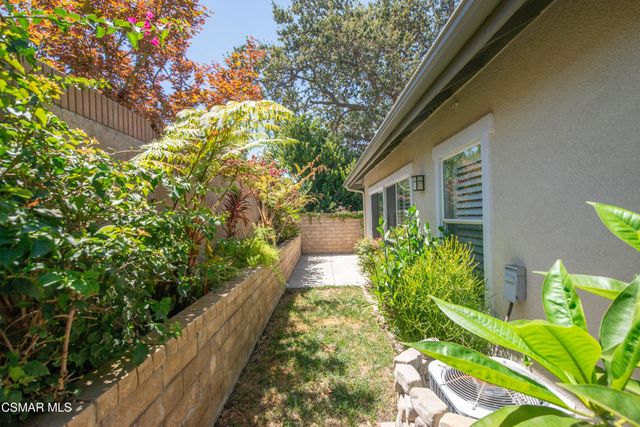 2040 Freesia Avenue, Simi Valley, CA 93063