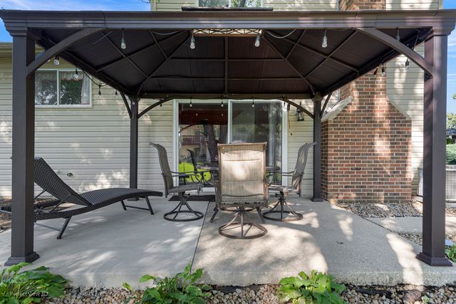 217 Oriole Road, Matteson, IL 60443