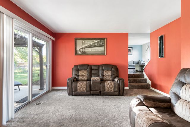 217 Oriole Road, Matteson, IL 60443