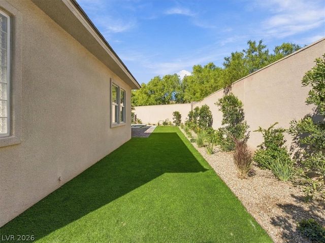 10860 Sterling Forest Avenue, Las Vegas, NV 89135