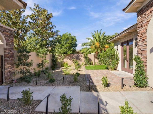 10860 Sterling Forest Avenue, Las Vegas, NV 89135