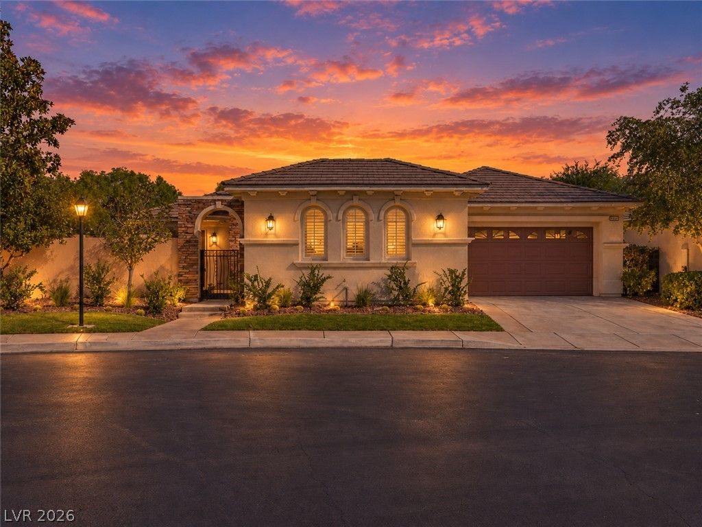 10860 Sterling Forest Avenue, Las Vegas, NV 89135 — photo 3