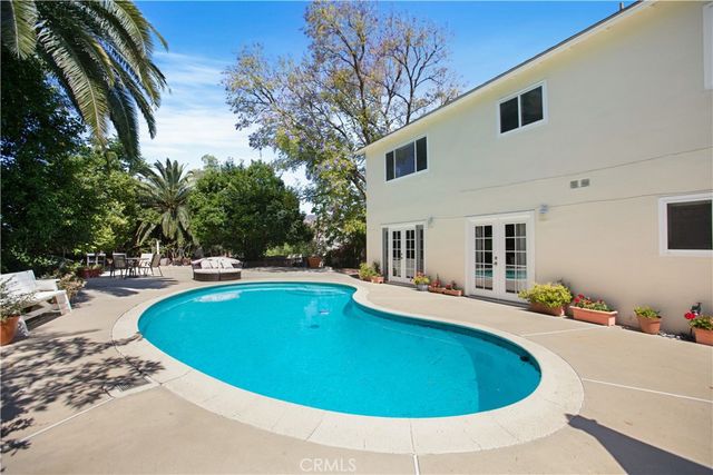 8721 Farralone, West Hills, CA 91304