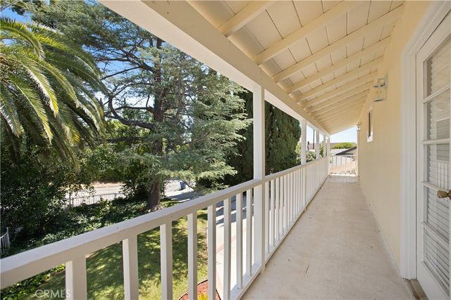 8721 Farralone, West Hills, CA 91304