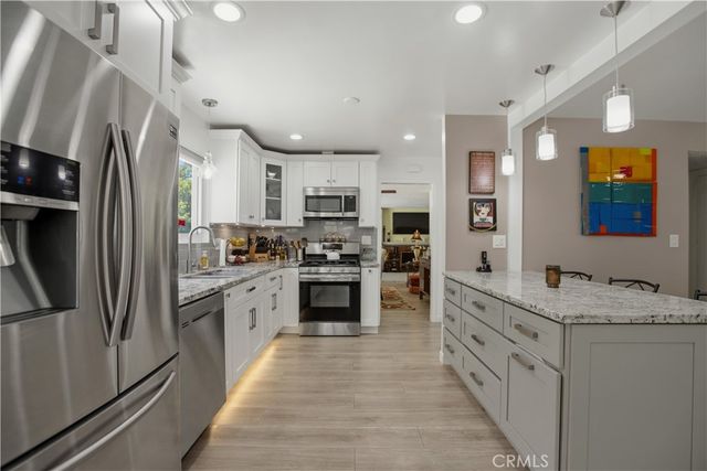 8721 Farralone, West Hills, CA 91304