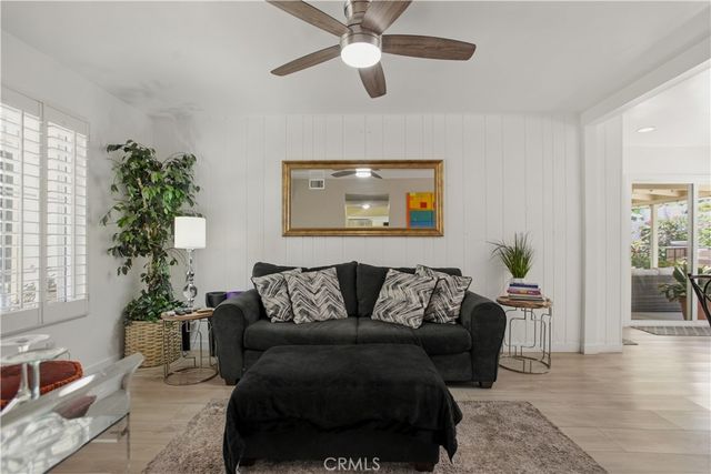 8721 Farralone, West Hills, CA 91304
