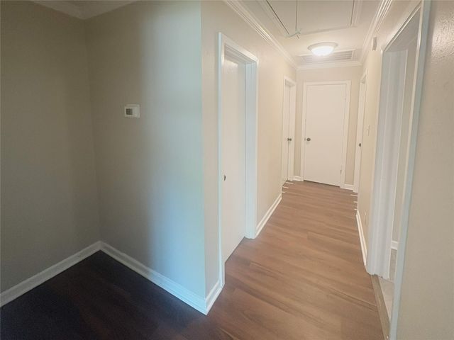 225 Sarlee Drive, La Marque, TX 77568