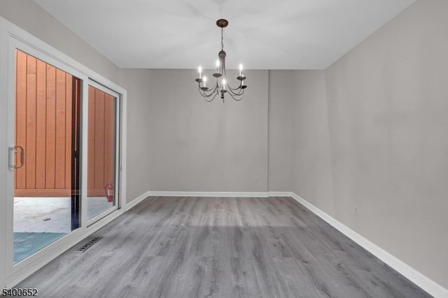 107 Wimbledon Sq, Washington Twp., NJ 07853