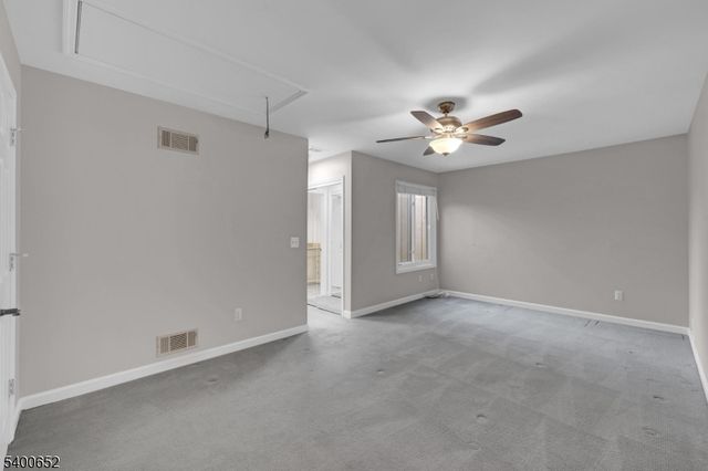 107 Wimbledon Sq, Washington Twp., NJ 07853