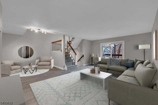 107 Wimbledon Sq, Washington Twp., NJ 07853