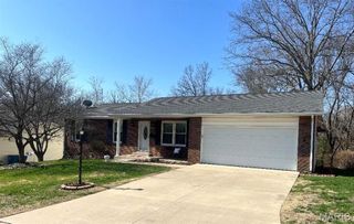 2206 Gillis Street, Alton, IL 62002