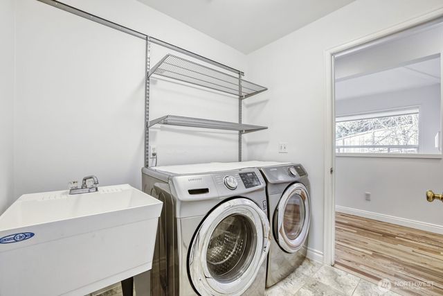 22616 SE 14th Place, Sammamish, WA 98075