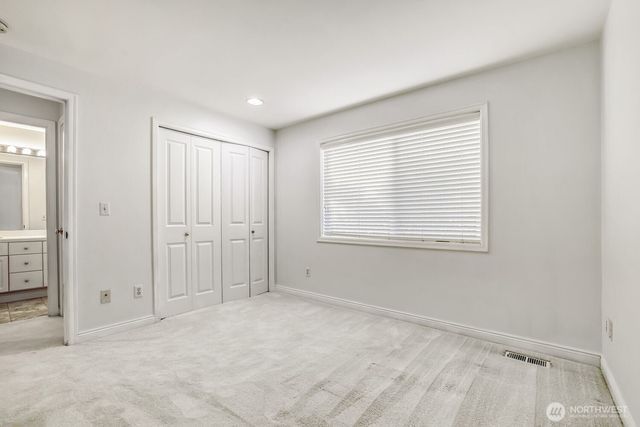 22616 SE 14th Place, Sammamish, WA 98075