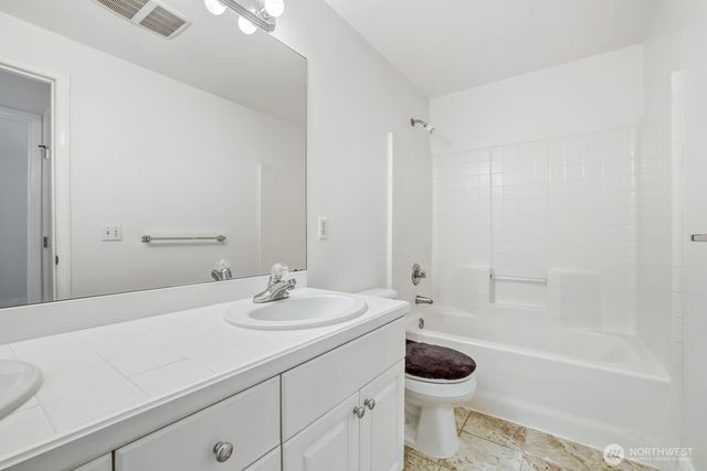 22616 SE 14th Place, Sammamish, WA 98075