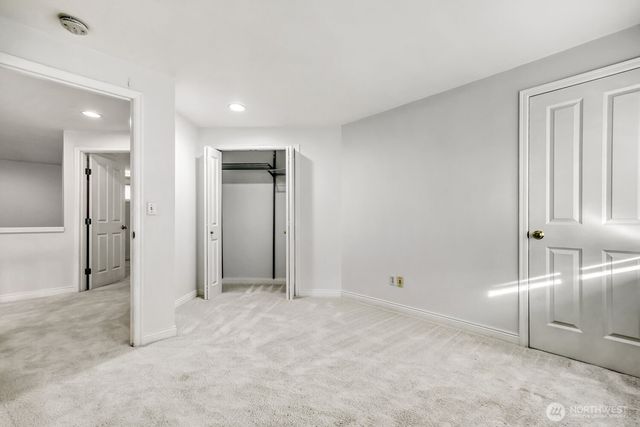 22616 SE 14th Place, Sammamish, WA 98075