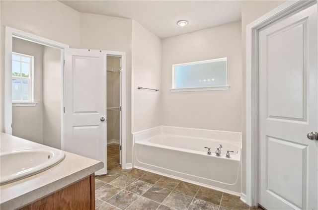 8233 Woodland Hills Drive N, Semmes, AL 36575