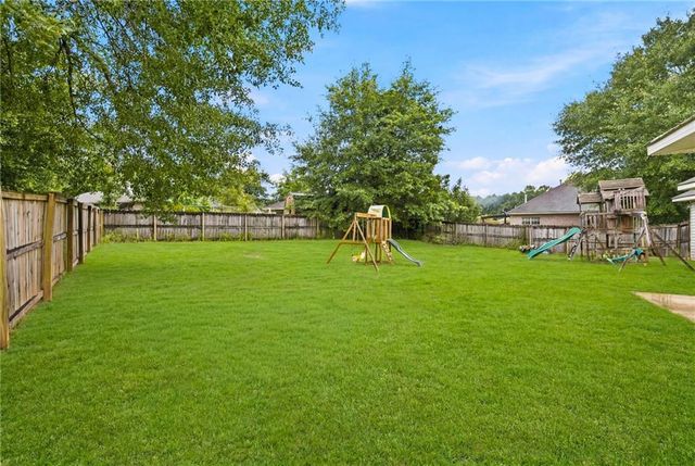 8233 Woodland Hills Drive N, Semmes, AL 36575