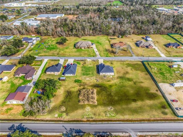 448 Deshotel Lane, Lake Charles, LA 70615