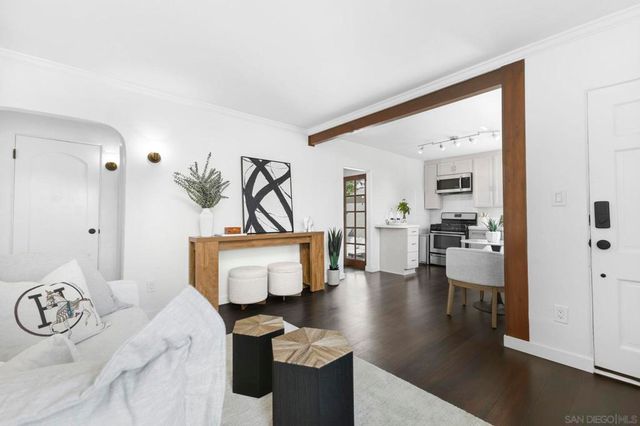 3604 43rd St, San Diego, CA 92105