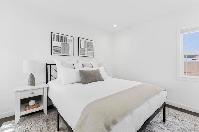 3604 43rd St, San Diego, CA 92105