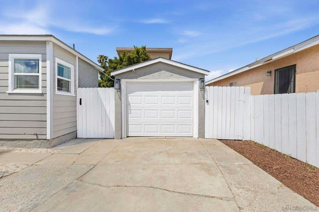 3604 43rd St, San Diego, CA 92105