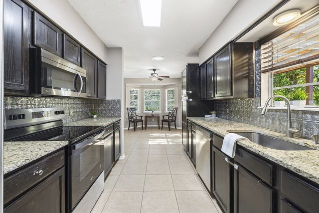 123 Lonesome Dove Lane, Kerrville, TX 78028