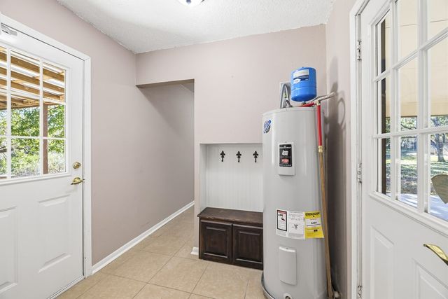 123 Lonesome Dove Lane, Kerrville, TX 78028