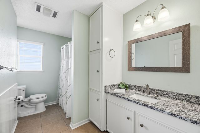 123 Lonesome Dove Lane, Kerrville, TX 78028