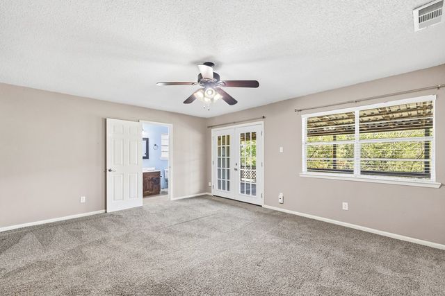 123 Lonesome Dove Lane, Kerrville, TX 78028