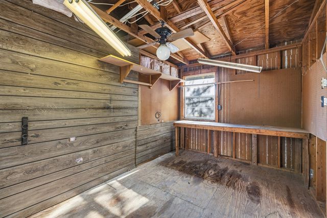 123 Lonesome Dove Lane, Kerrville, TX 78028