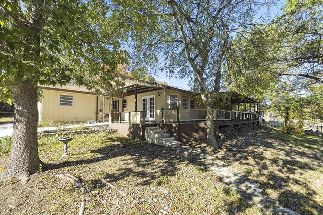 123 Lonesome Dove Lane, Kerrville, TX 78028