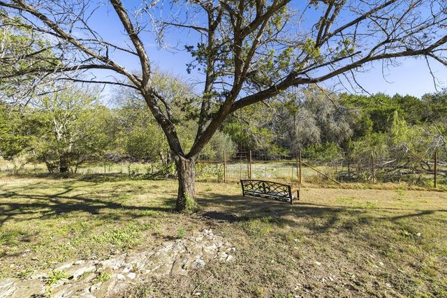 123 Lonesome Dove Lane, Kerrville, TX 78028
