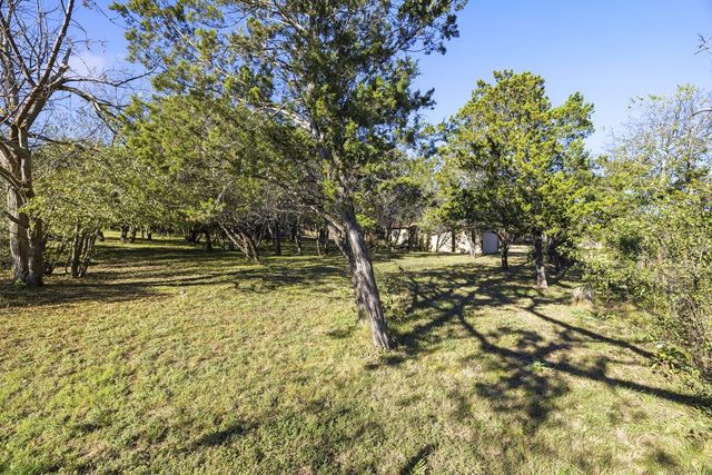 123 Lonesome Dove Lane, Kerrville, TX 78028