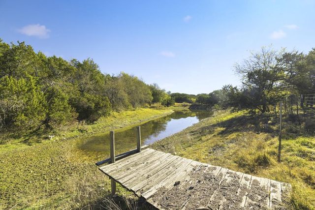 123 Lonesome Dove Lane, Kerrville, TX 78028