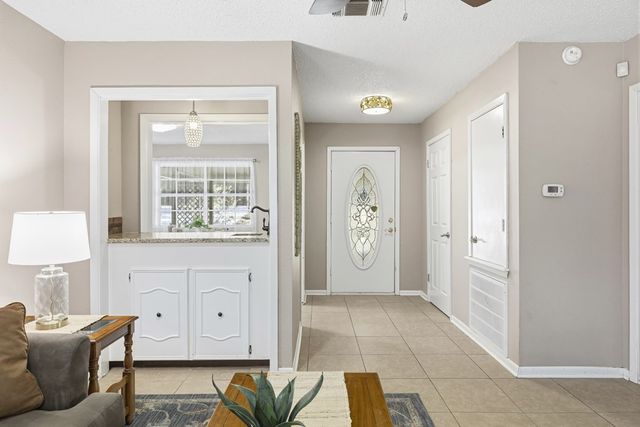 123 Lonesome Dove Lane, Kerrville, TX 78028