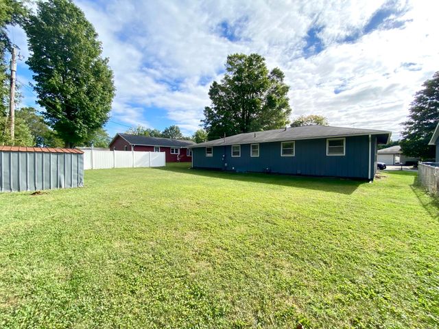 1064 Albin Drive, La Porte, IN 46350