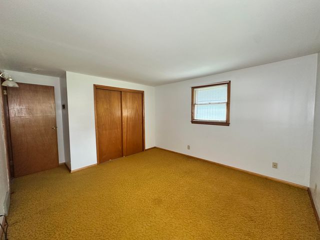 1064 Albin Drive, La Porte, IN 46350