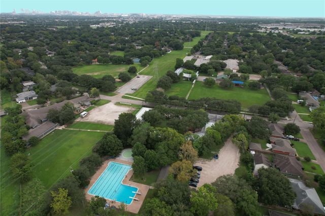 10505 Willowgrove Drive, Houston, TX 77035