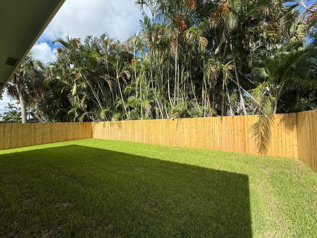 7723 S HAVERHILL ROAD Road, Greenacres, FL 33463