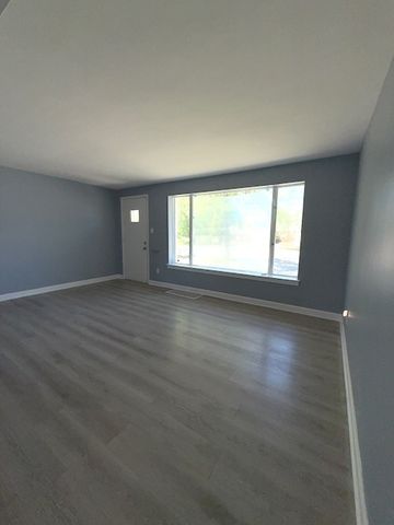 17745 Burnham Avenue, Lansing, IL 60438