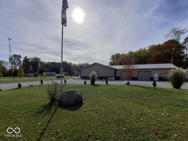 8907 E County Road 400 N, Greensburg, IN 47240