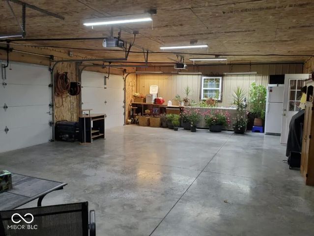 8907 E County Road 400 N, Greensburg, IN 47240