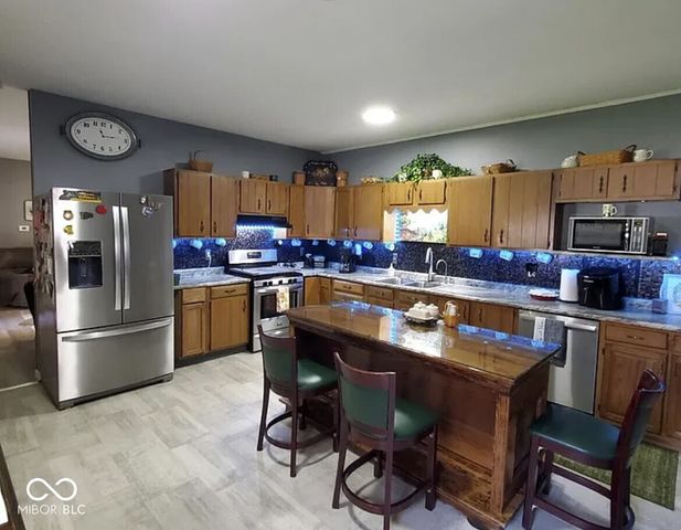 8907 E County Road 400 N, Greensburg, IN 47240