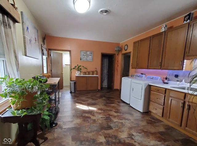 8907 E County Road 400 N, Greensburg, IN 47240