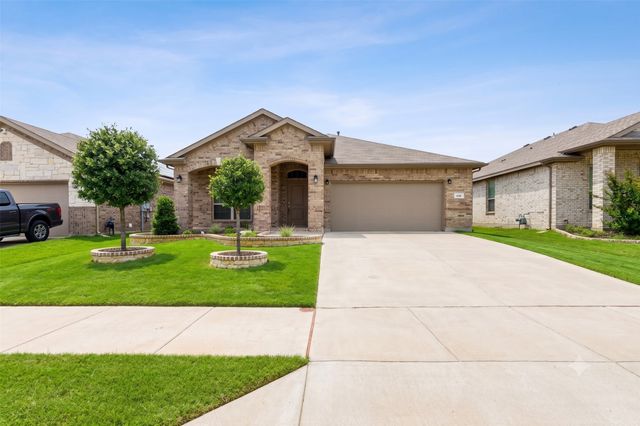 436 Dunmore Drive, Fort Worth, TX 76052