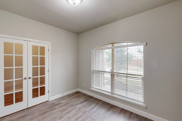 436 Dunmore Drive, Fort Worth, TX 76052