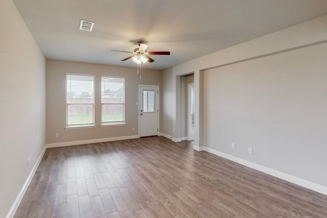 436 Dunmore Drive, Fort Worth, TX 76052